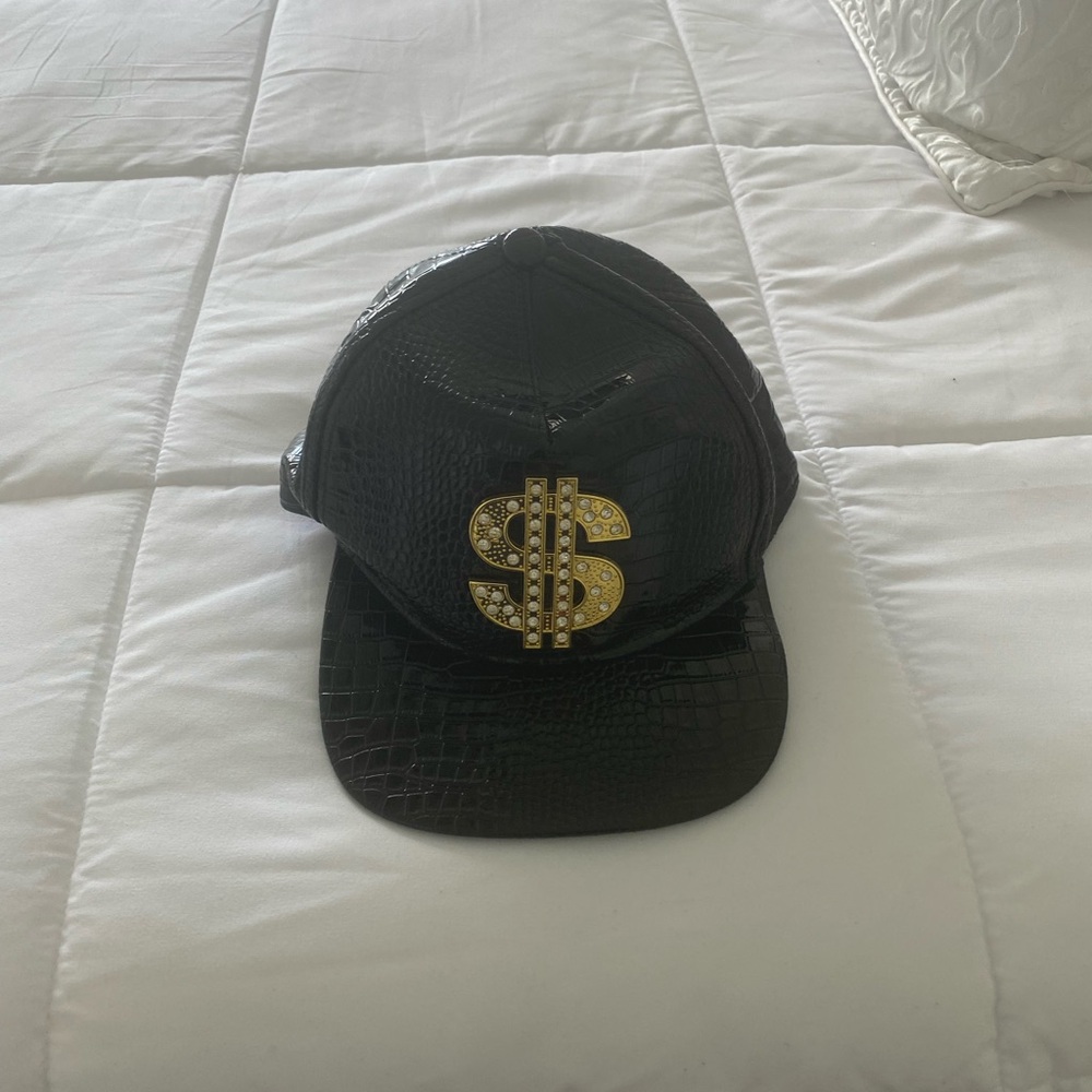 Black and Gold Cap
